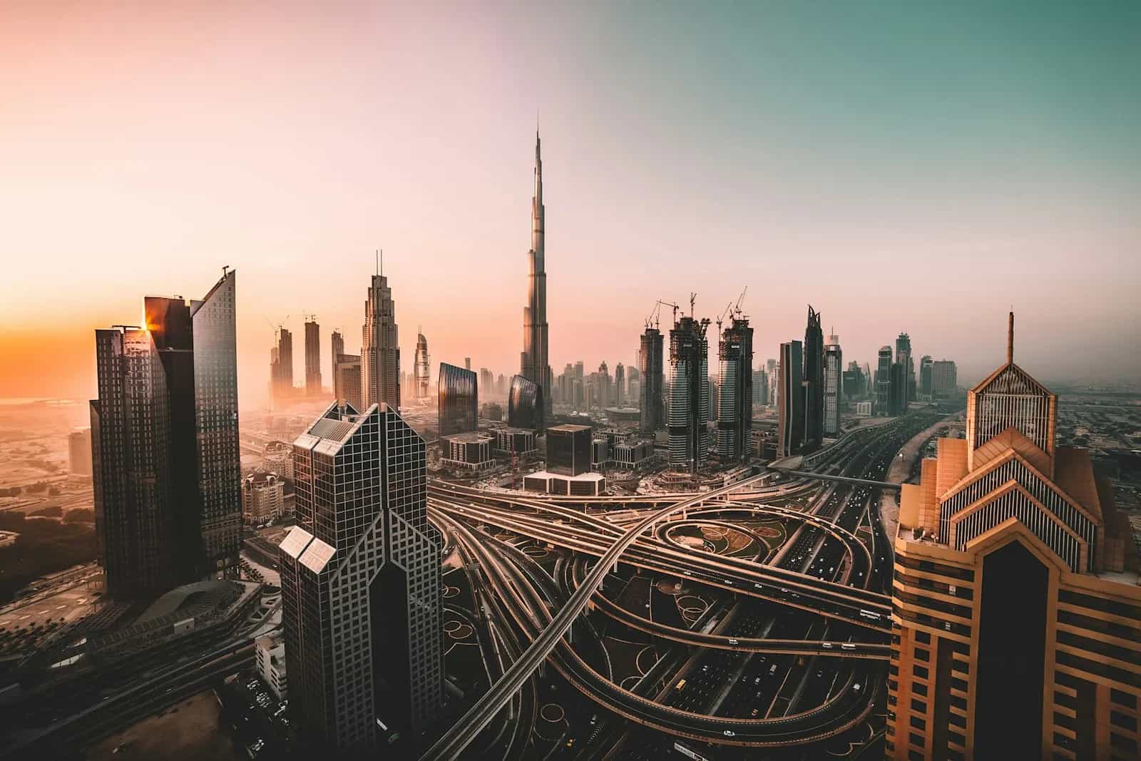 Burj Khalifa ve Dubai şehir silüeti – Türkçe rehberli Dubai turu